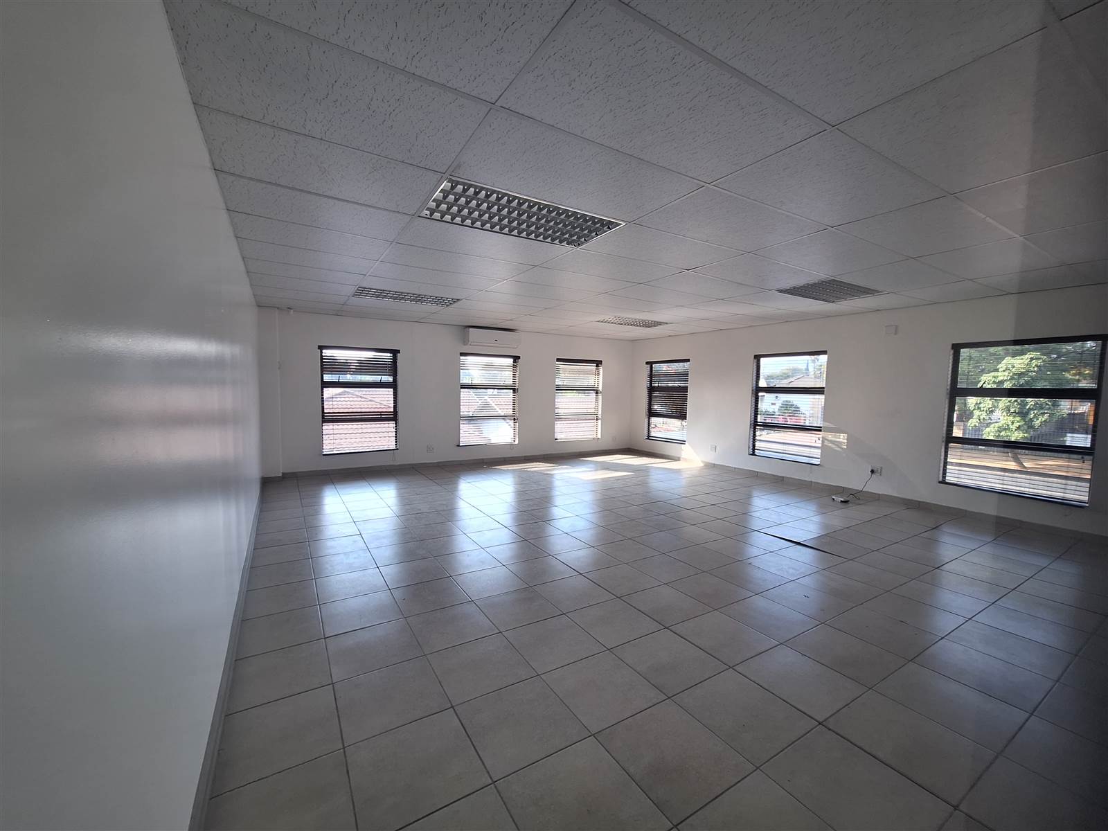 700  m² Commercial space in Bo Dorp photo number 17