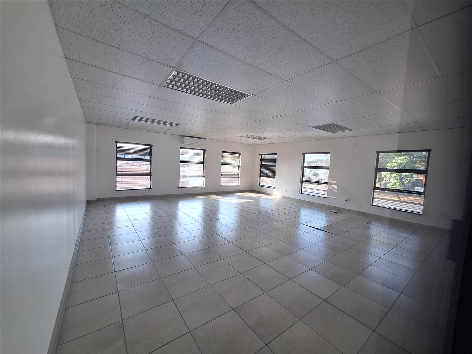 700  m² Commercial space in Bo Dorp photo number 18