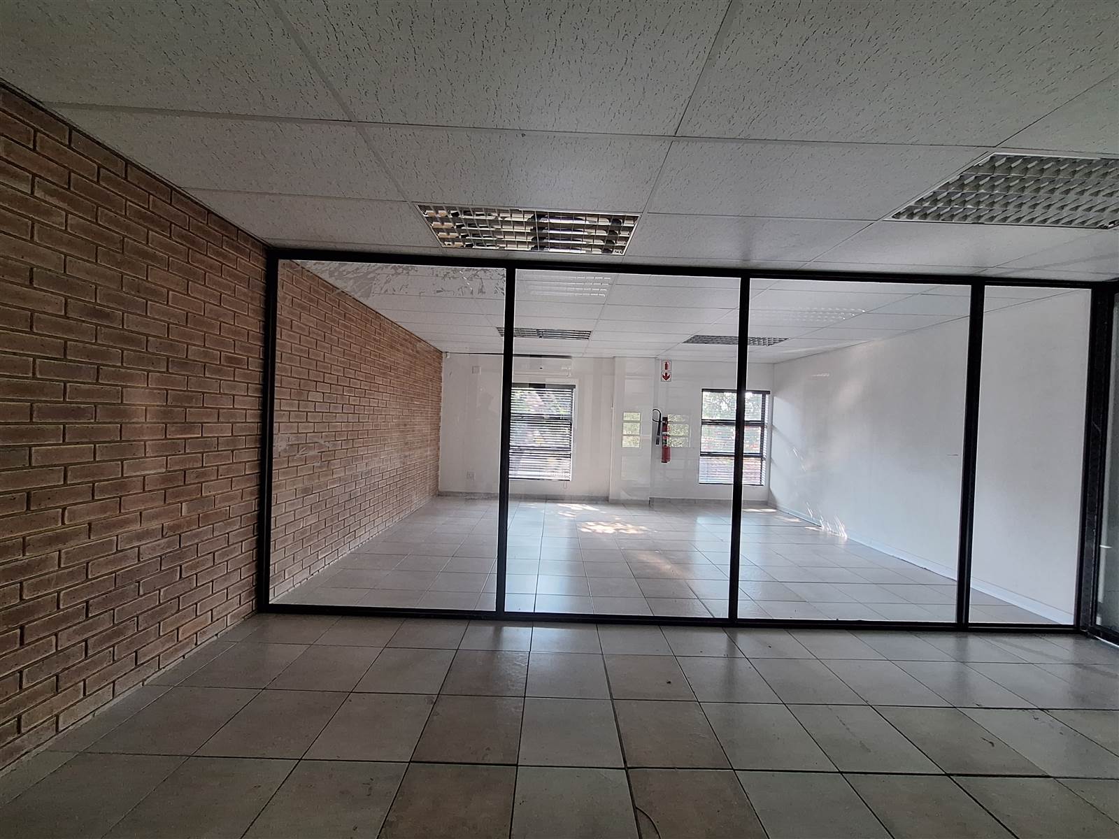 700  m² Commercial space in Bo Dorp photo number 13