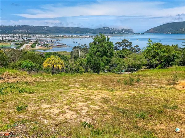 5241 m² Land available in Paradise