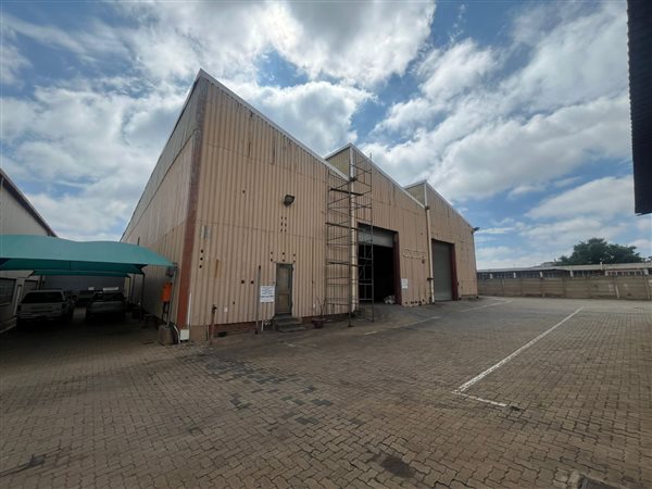 1 101  m² Industrial space