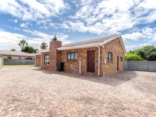3 Bedroom House 3 Bedroom House