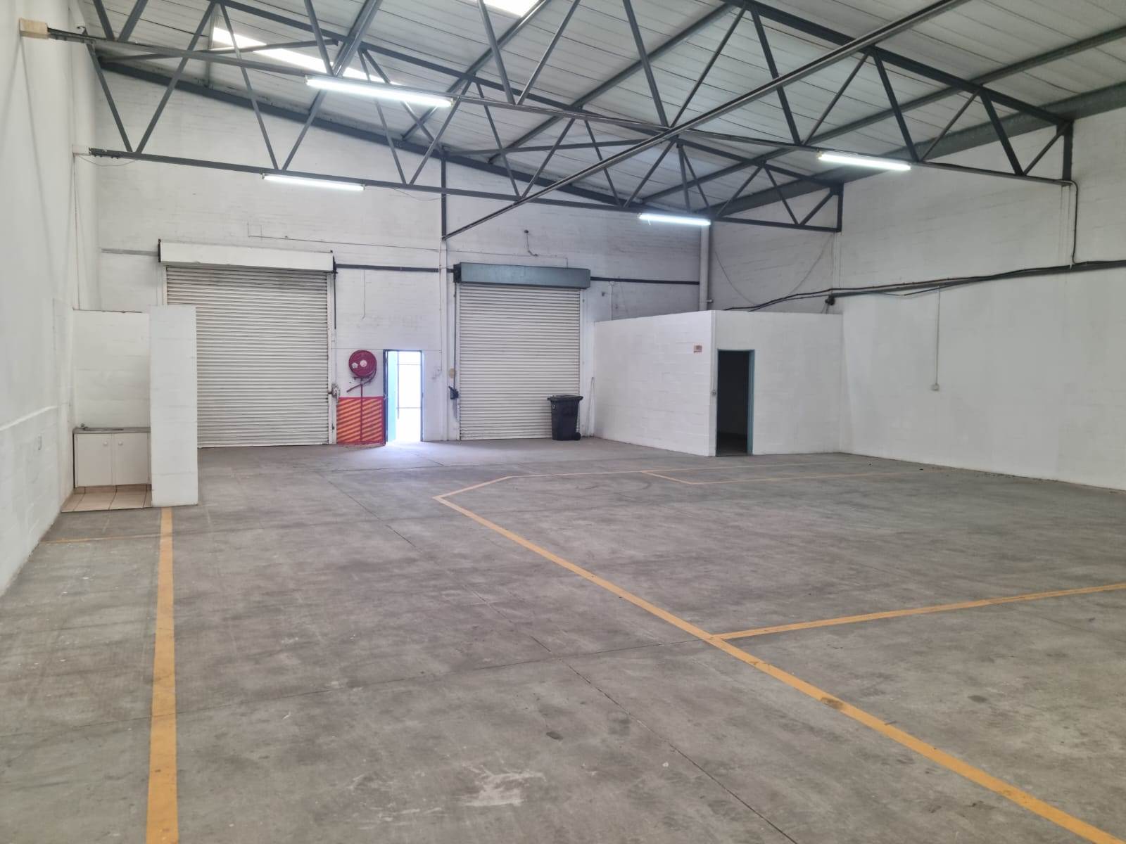 410  m² Industrial space in Strand Central photo number 2