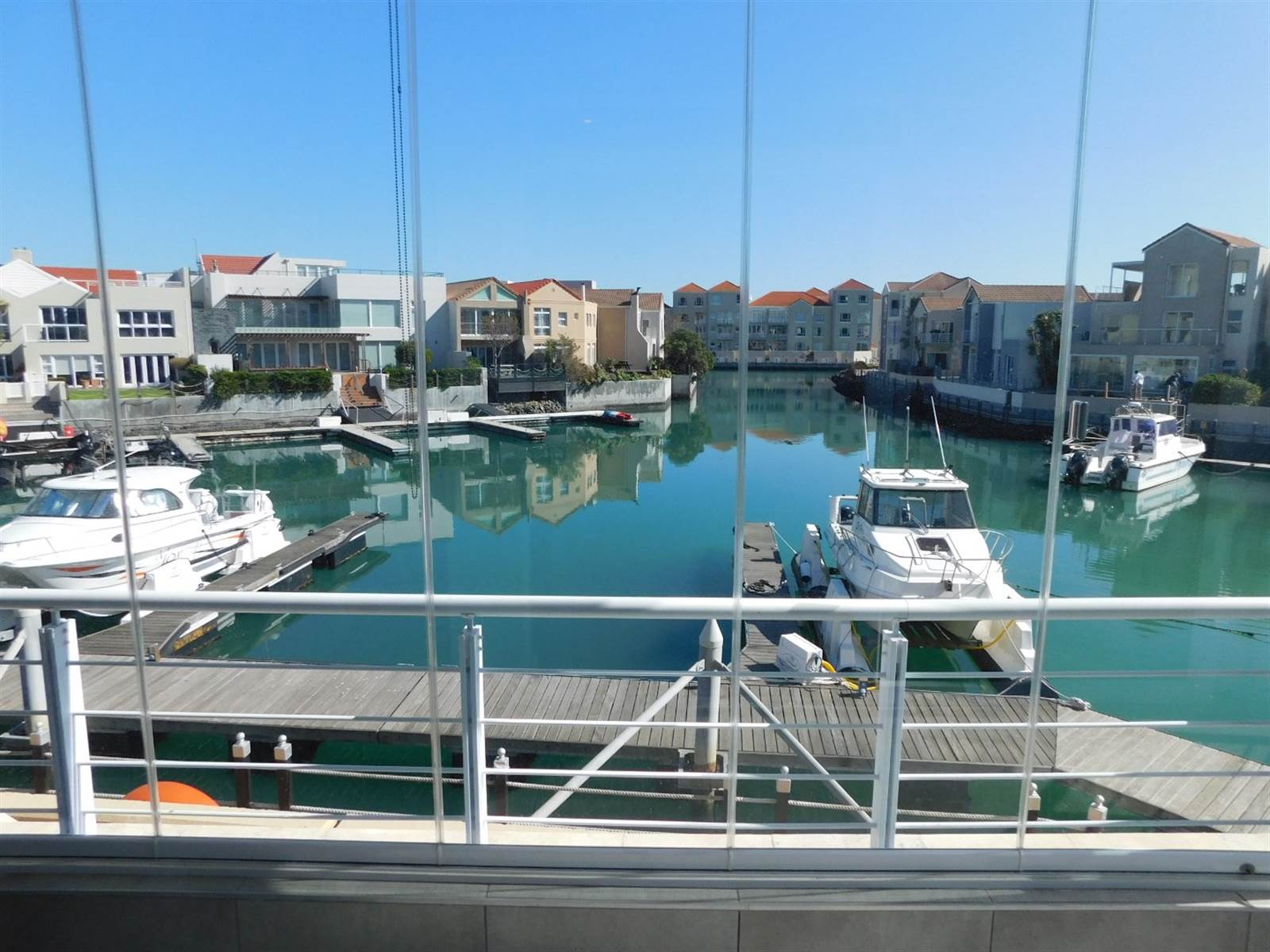 3 Bed Apartment in Harbour Island photo number 10