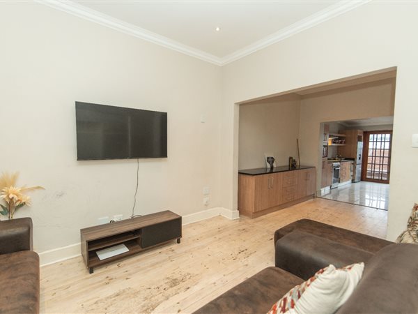 2 Bedroom House