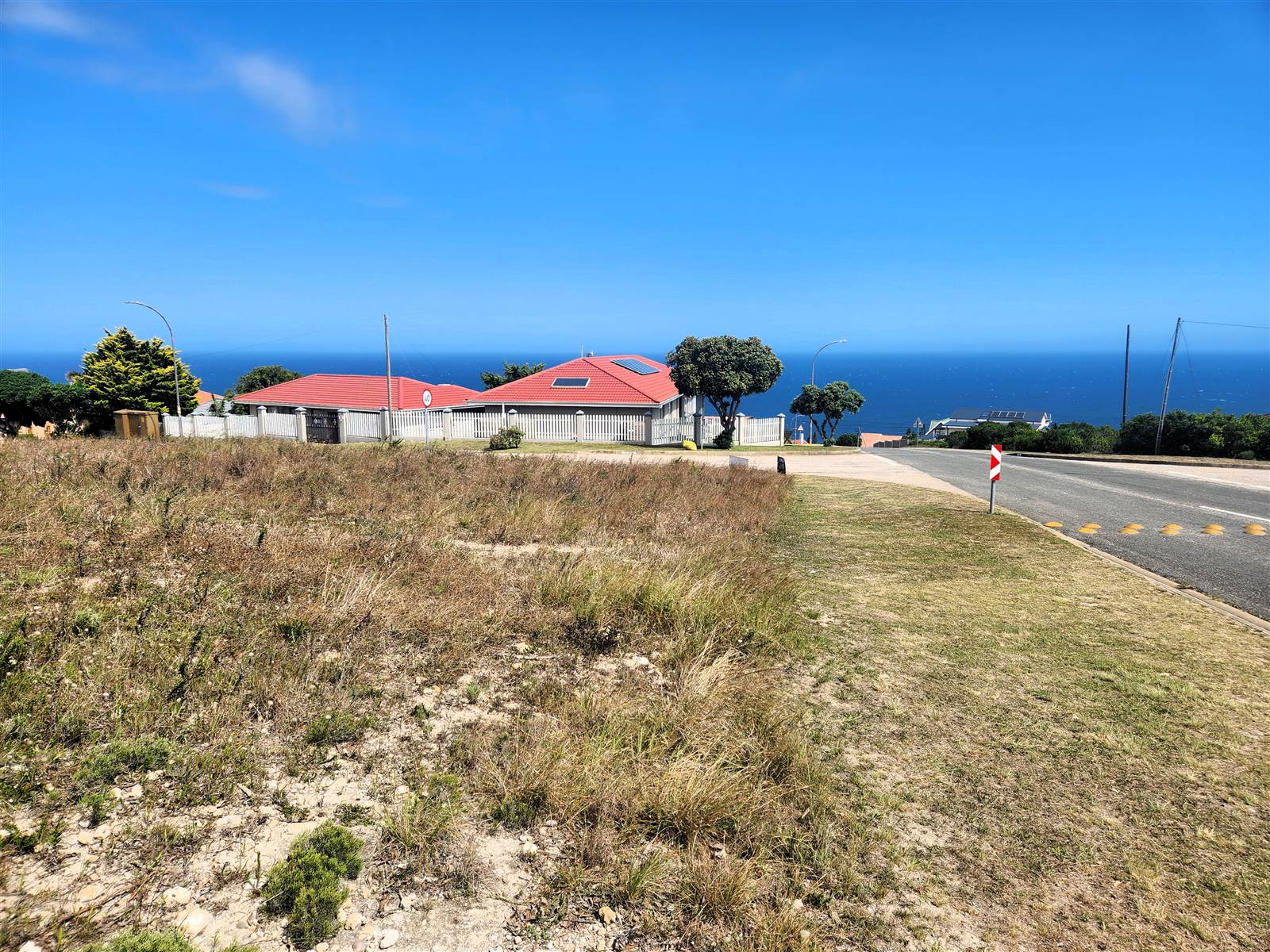 886 m² Land available in Dana Bay photo number 9