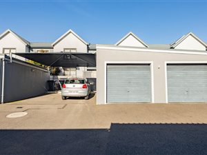 Townhouse in Brackenfell Central