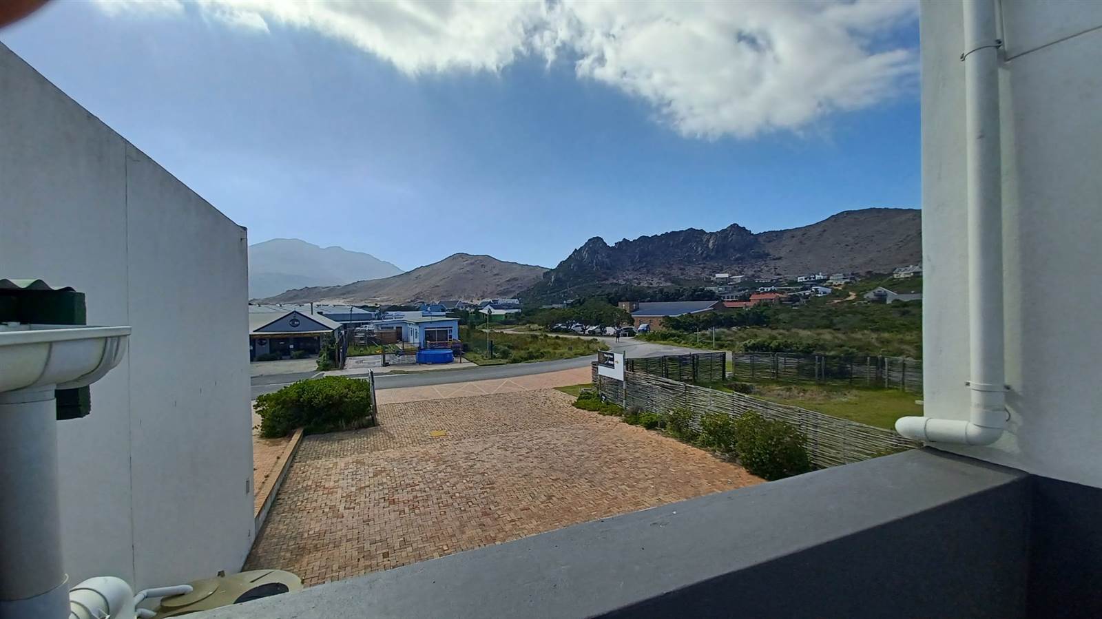 320  m² Commercial space in Pringle Bay photo number 21