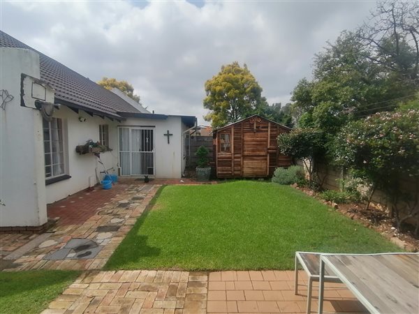 2 Bedroom House 2 Bedroom House
