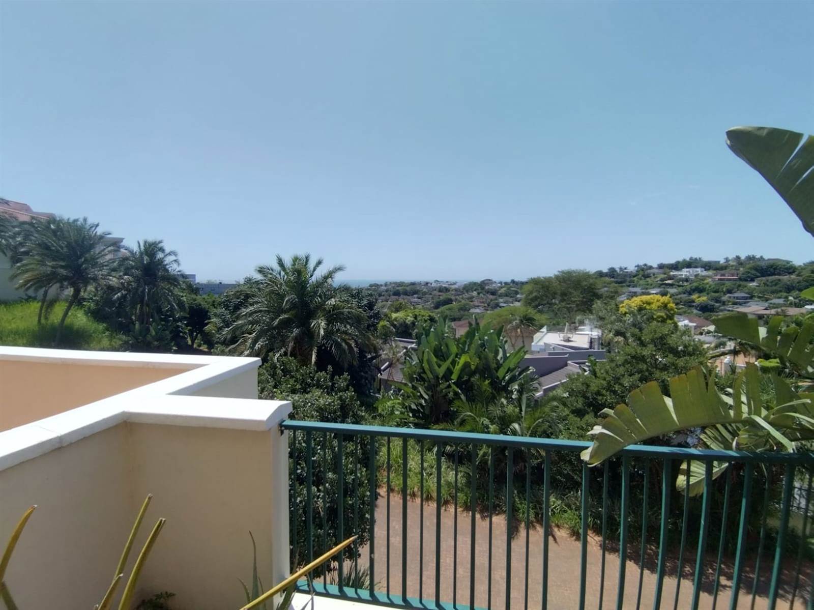 2 Bed Apartment in La Lucia photo number 2
