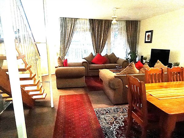 3 Bedroom Townhouse 3 Bedroom Townhouse