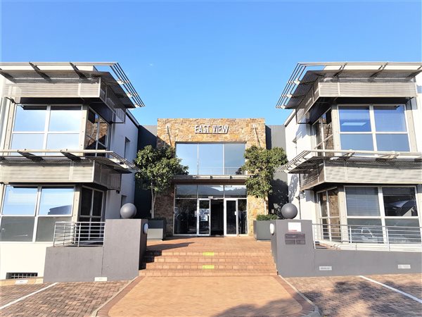363  m² Office Space in Bryanston