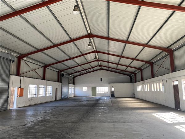 680  m² Industrial space