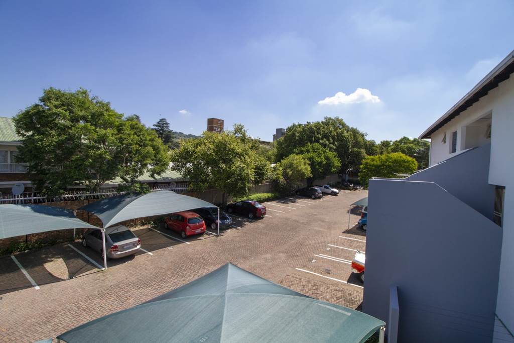 2 Bed Apartment in Groenkloof photo number 16