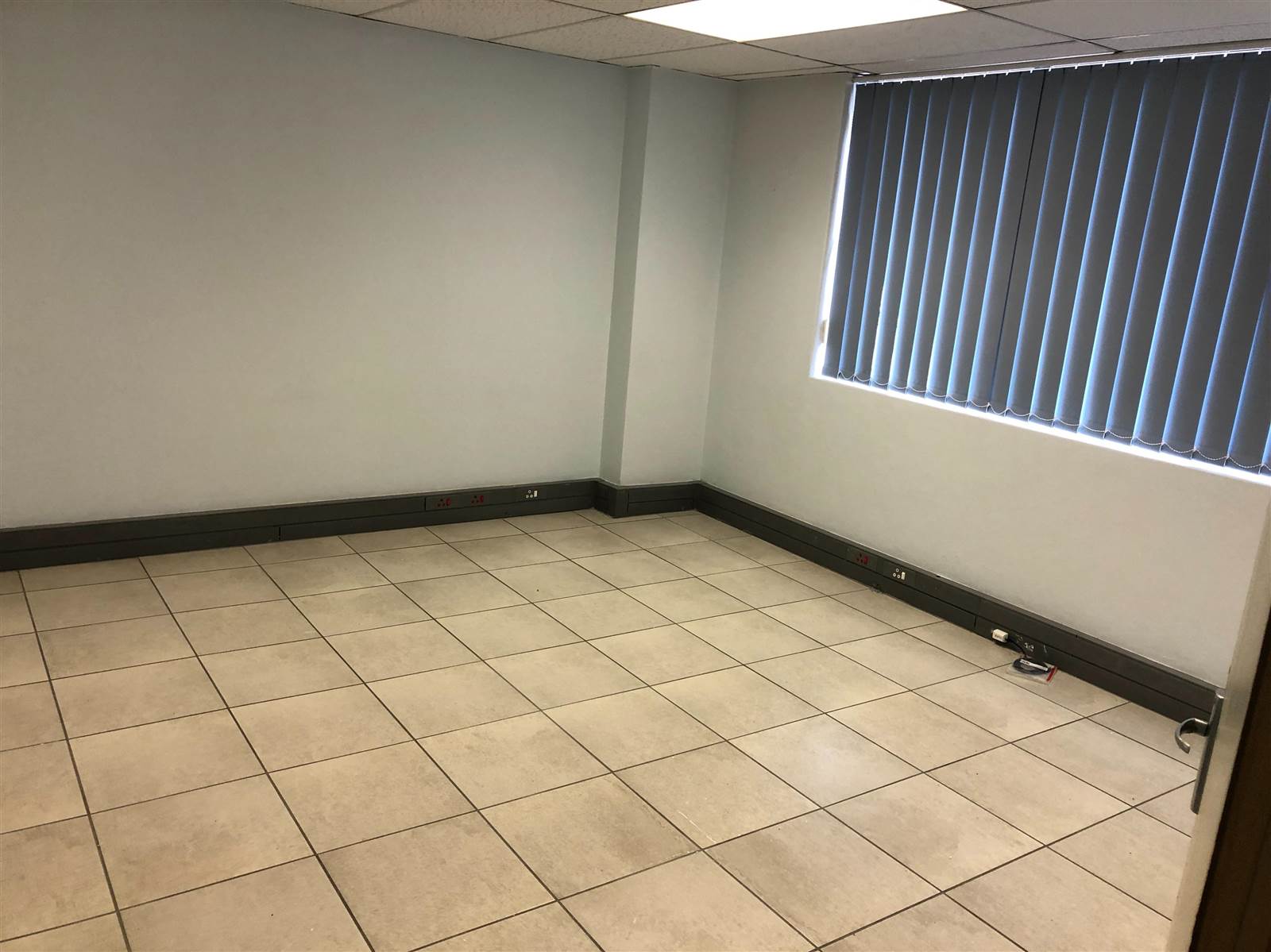 237  m² Commercial space in Kyalami photo number 7