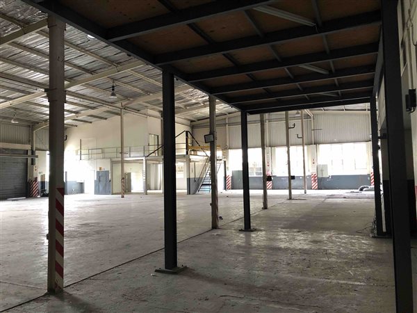 2 535  m² Industrial space