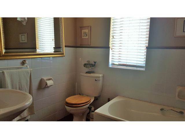 4 Bed House in Stilbaai photo number 9