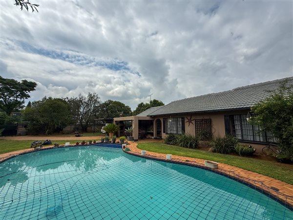 3 Bedroom House 3 Bedroom House