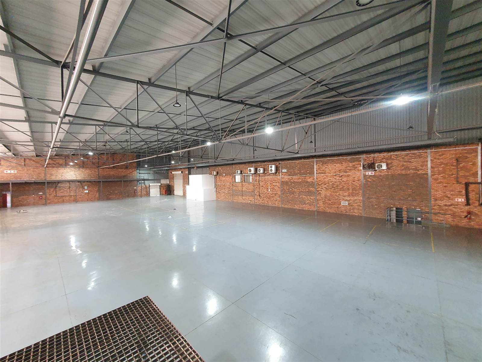 2515  m² Industrial space in Ormonde photo number 5