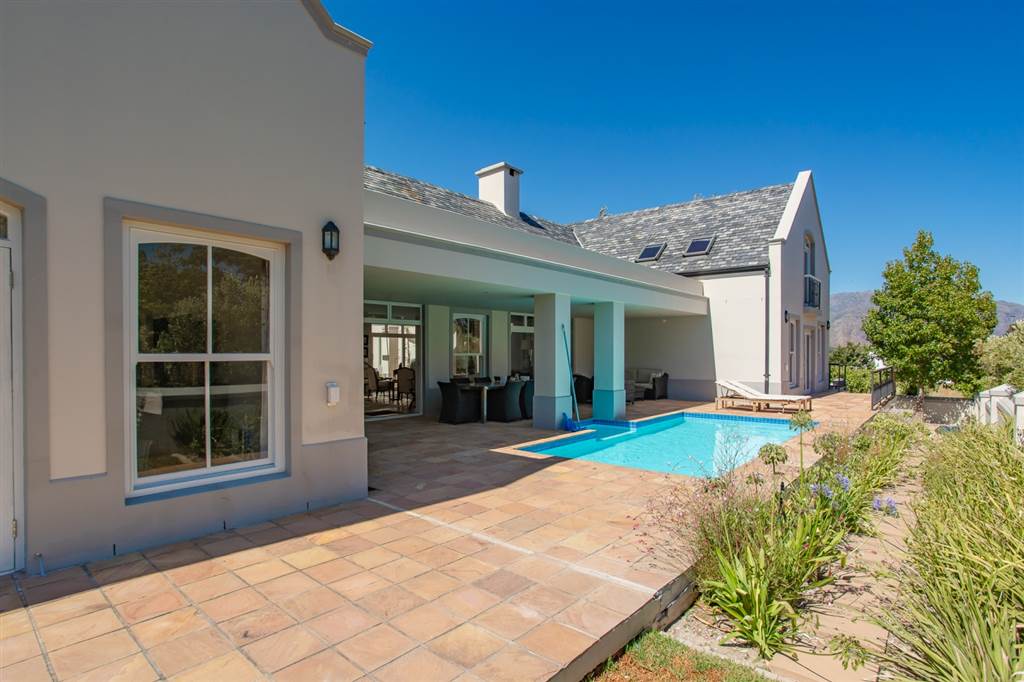 5 Bed House in Franschhoek photo number 9