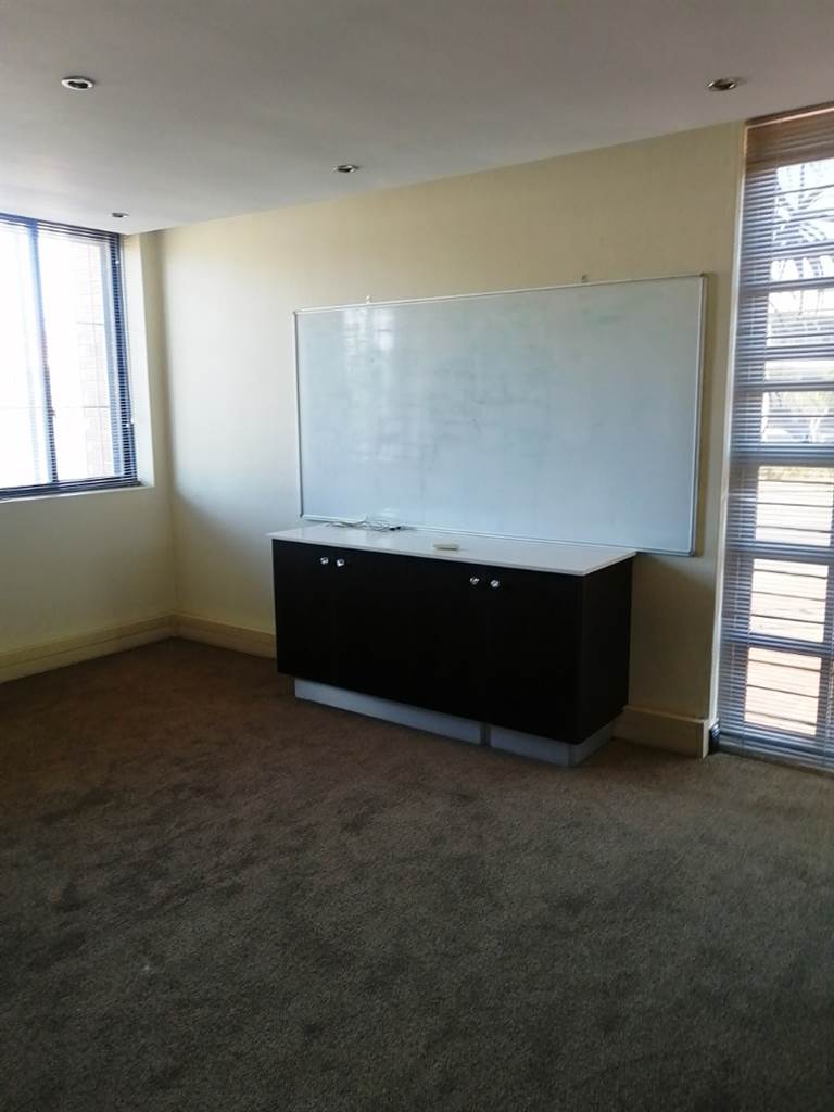 1470  m² Commercial space in Centurion CBD photo number 20
