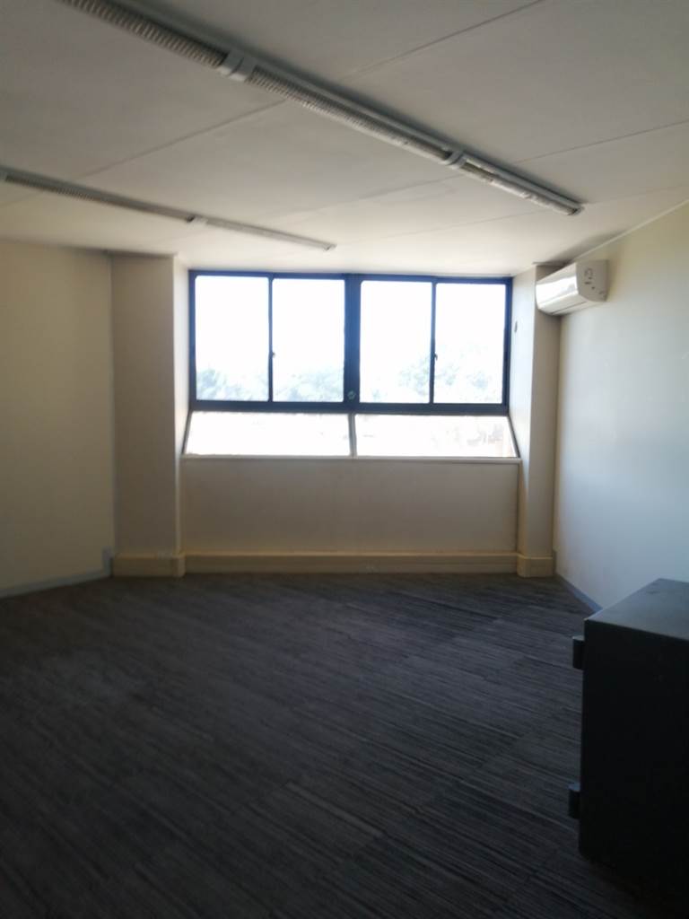 1470  m² Commercial space in Centurion CBD photo number 14