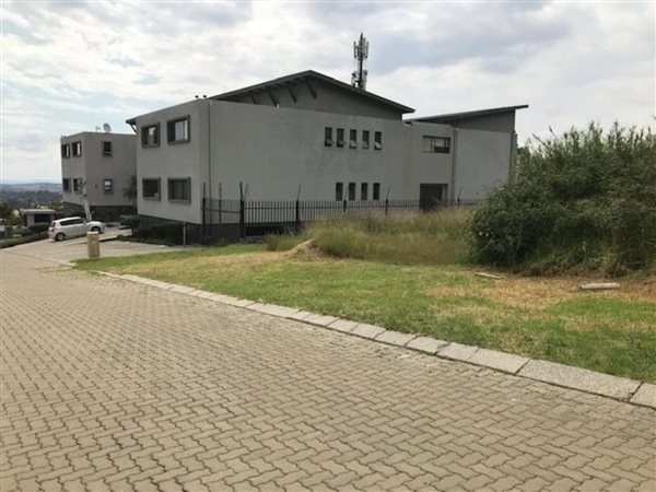 1600  m² Commercial space in Halfway House