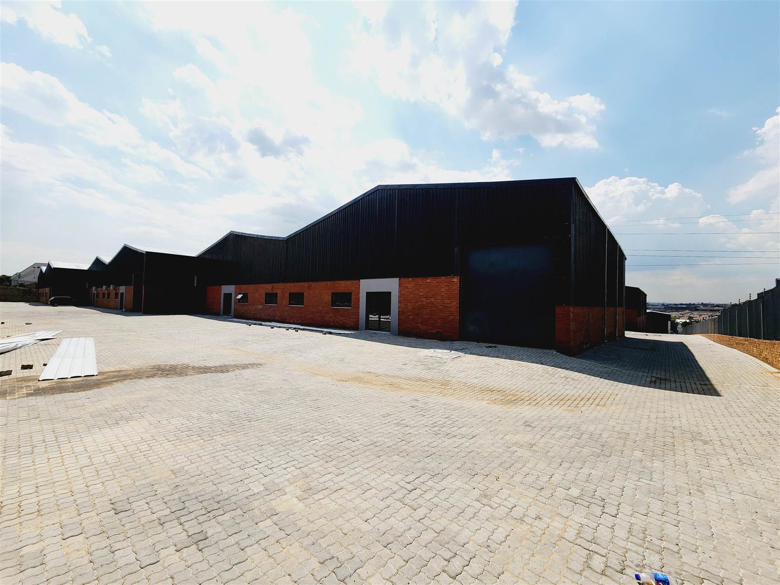 954  m² Industrial space in Cosmo City photo number 2
