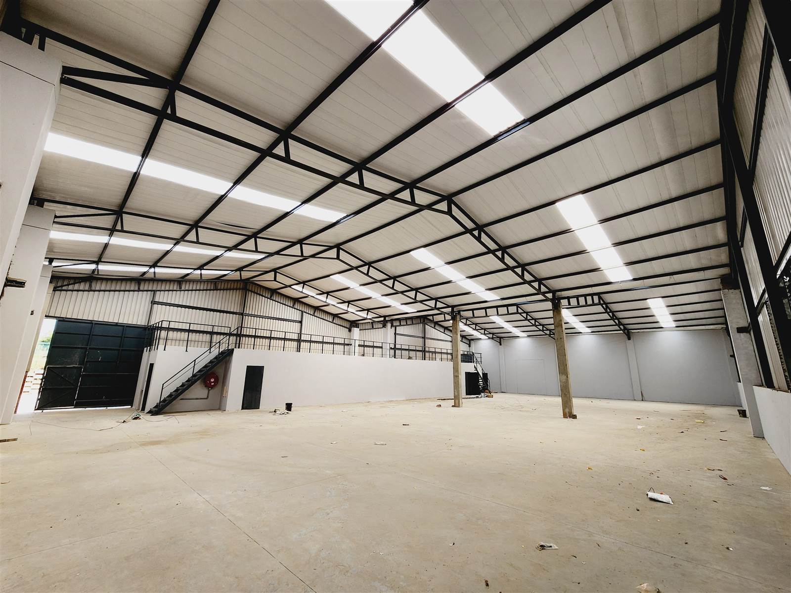 954  m² Industrial space in Cosmo City photo number 4