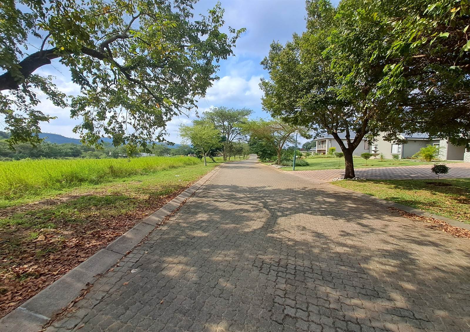 1087 m² Land available in Hazyview photo number 1