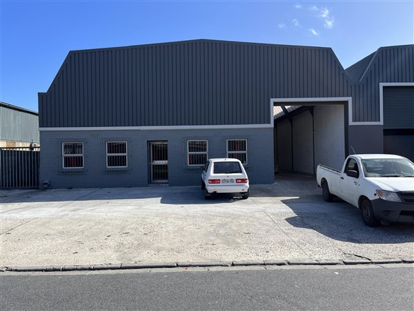 800  m² Industrial space