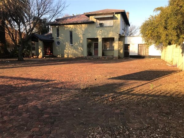 7 Bed House in Potchefstroom Central
