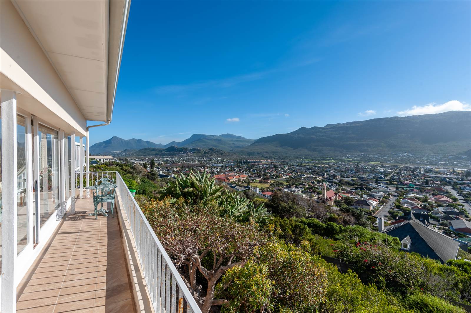 4 Bed House in Fish Hoek photo number 17