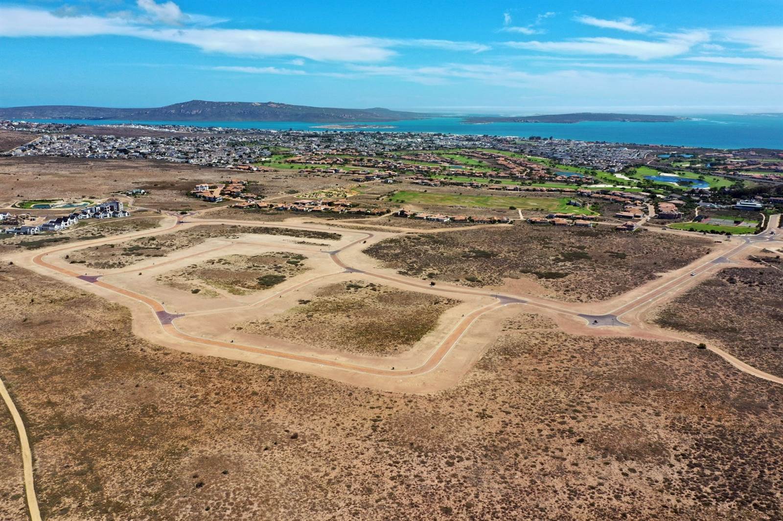 665 m² Land available in Langebaan Country Estate photo number 2