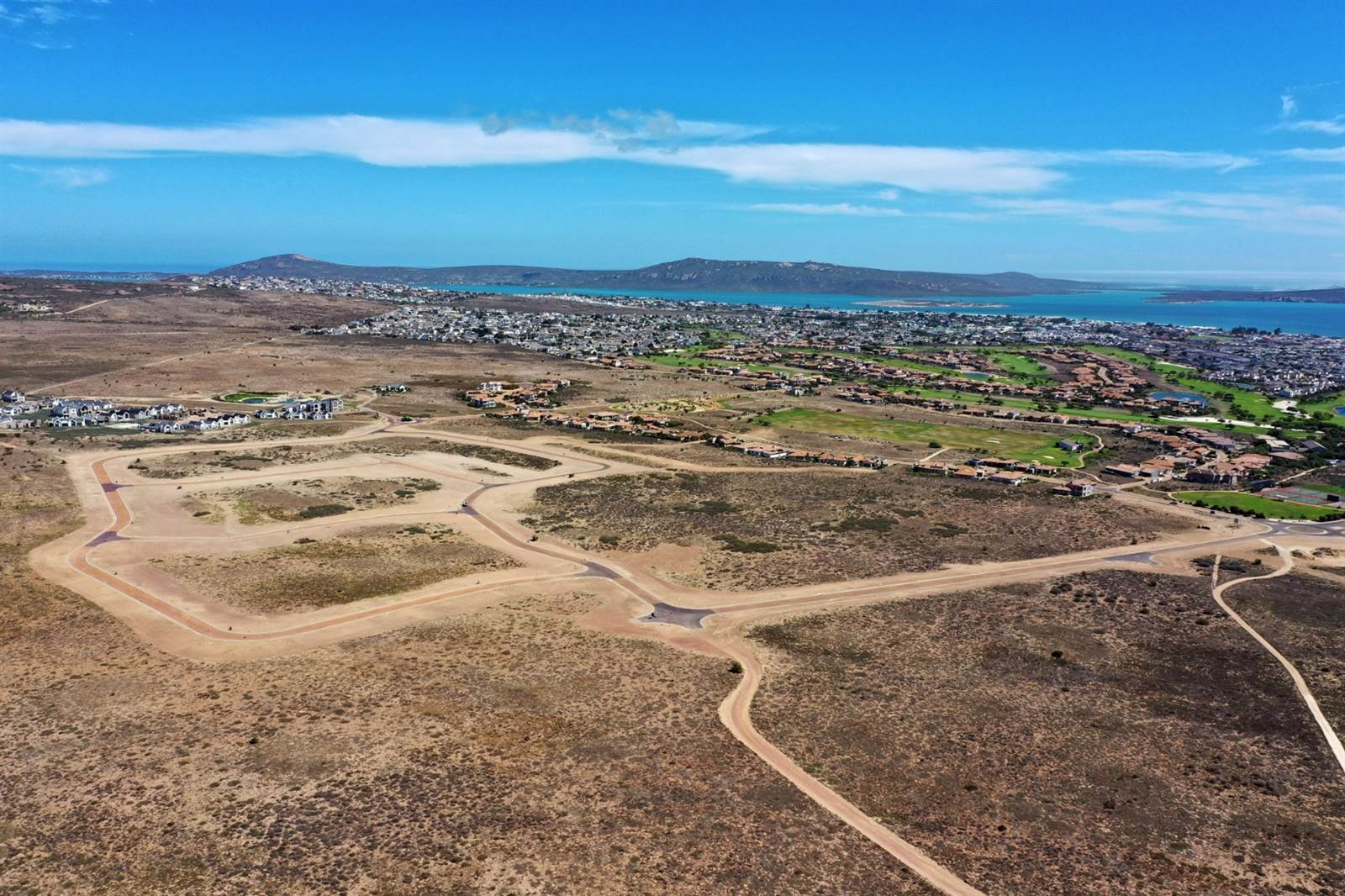 665 m² Land available in Langebaan Country Estate photo number 3