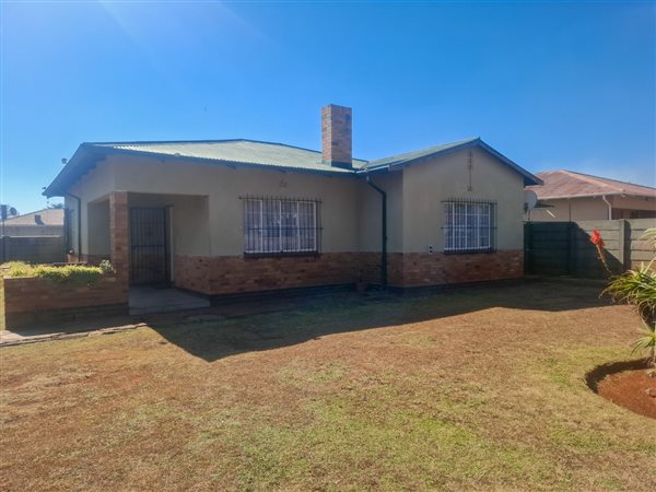 3 Bedroom House 3 Bedroom House