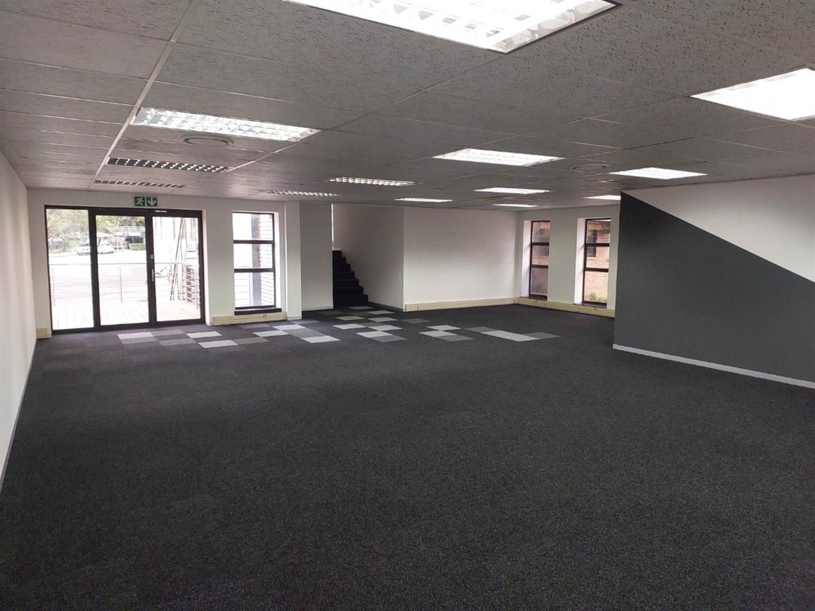 277  m² Commercial space in Hurlingham photo number 4
