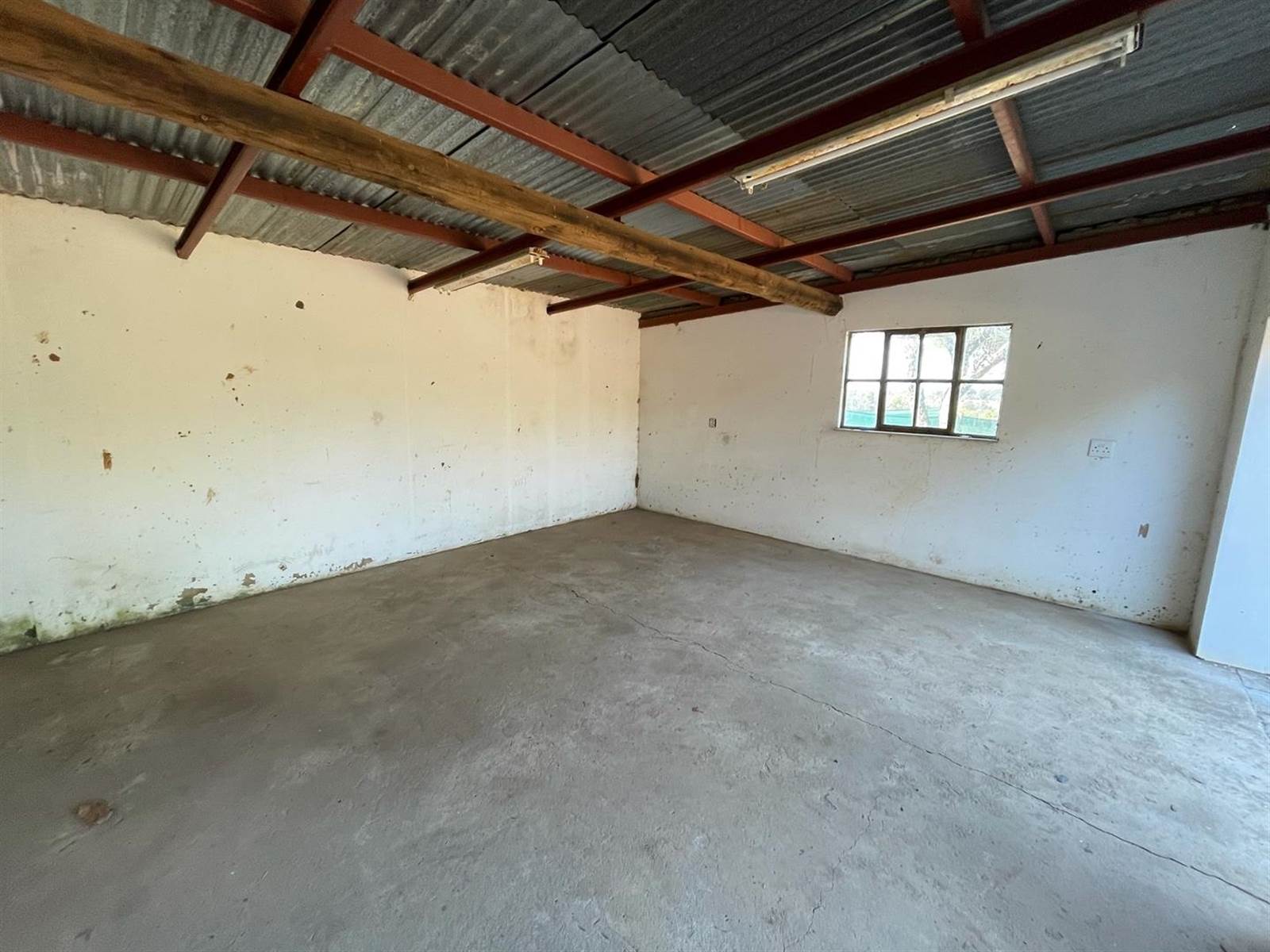 10 Bed House in Bultfontein AH photo number 25