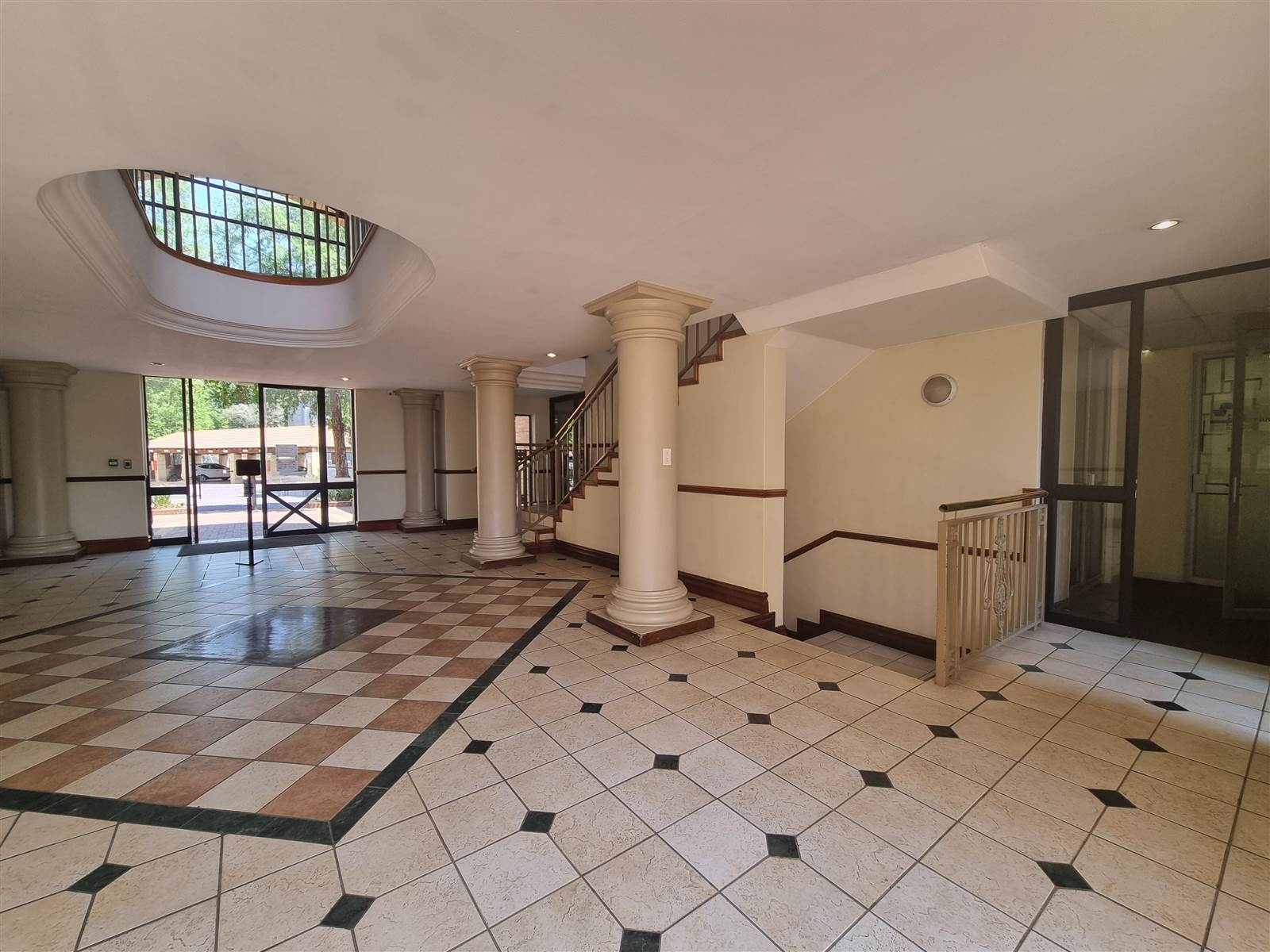 2139  m² Commercial space in Rivonia photo number 6