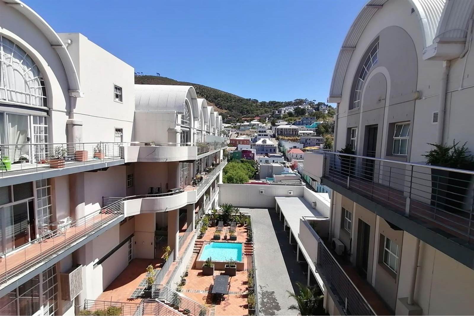 1 Bed Apartment in Cape Town City Centre photo number 26