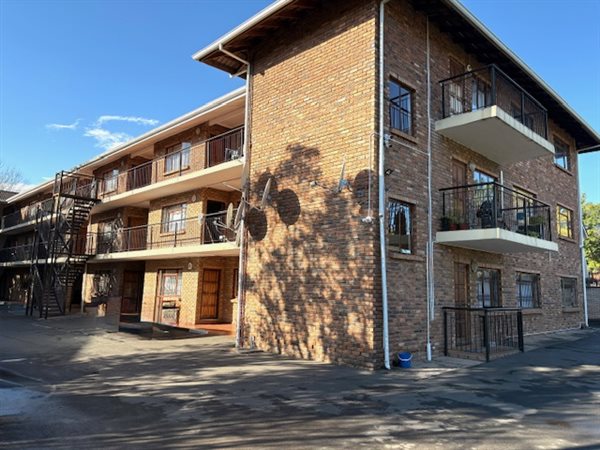 3 Bedroom Apartment 3 Bedroom Apartment