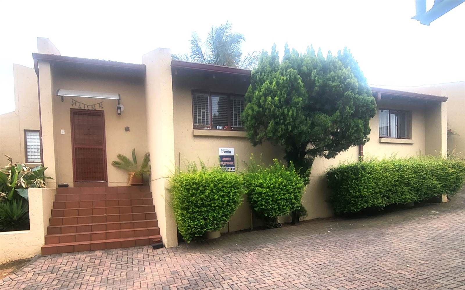 3 Bed Townhouse in Cresta photo number 1