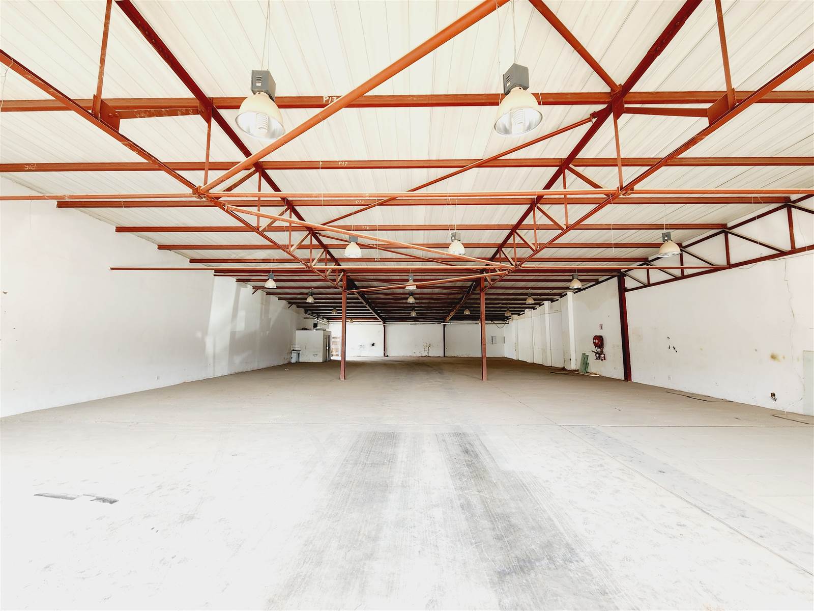 626  m² Industrial space in North Riding photo number 2