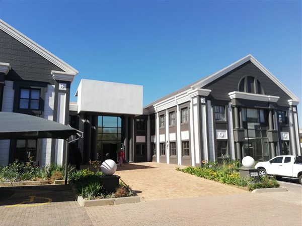 203  m² Commercial space in Sunninghill