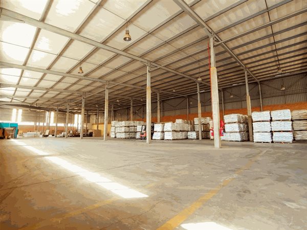 2 500  m² Industrial space