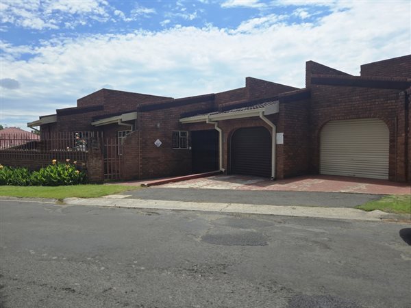 2 Bedroom Townhouse 2 Bedroom Townhouse