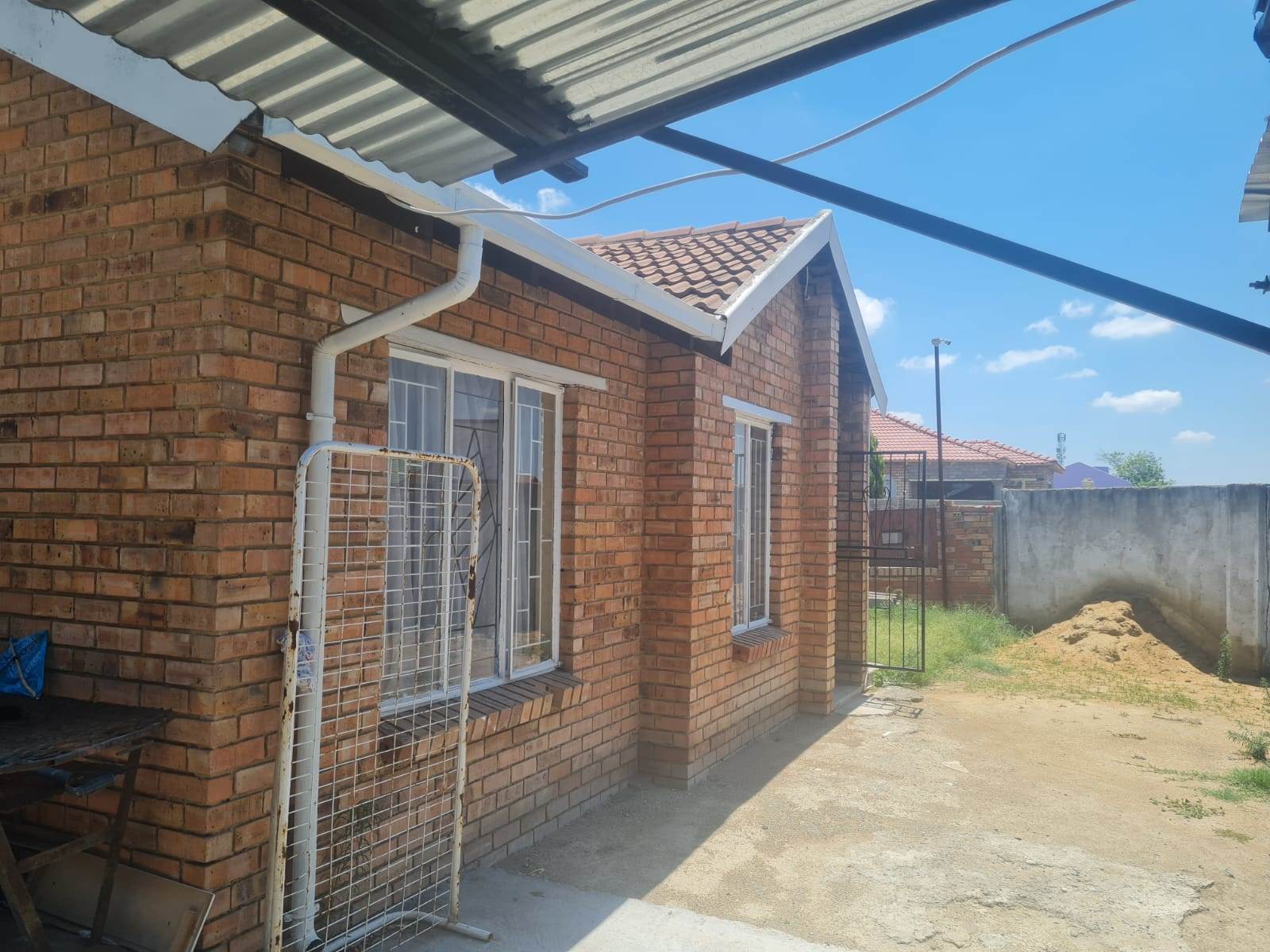 2 Bed House in Boitekong photo number 19