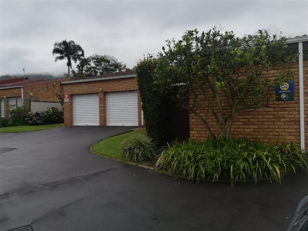 3 Bedroom Townhouse 3 Bedroom Townhouse