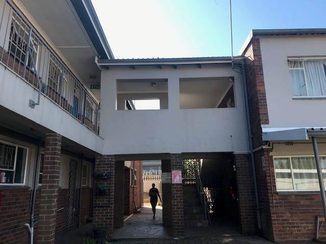 3 Bed Townhouse in Kempton Park Ext 4 photo number 1