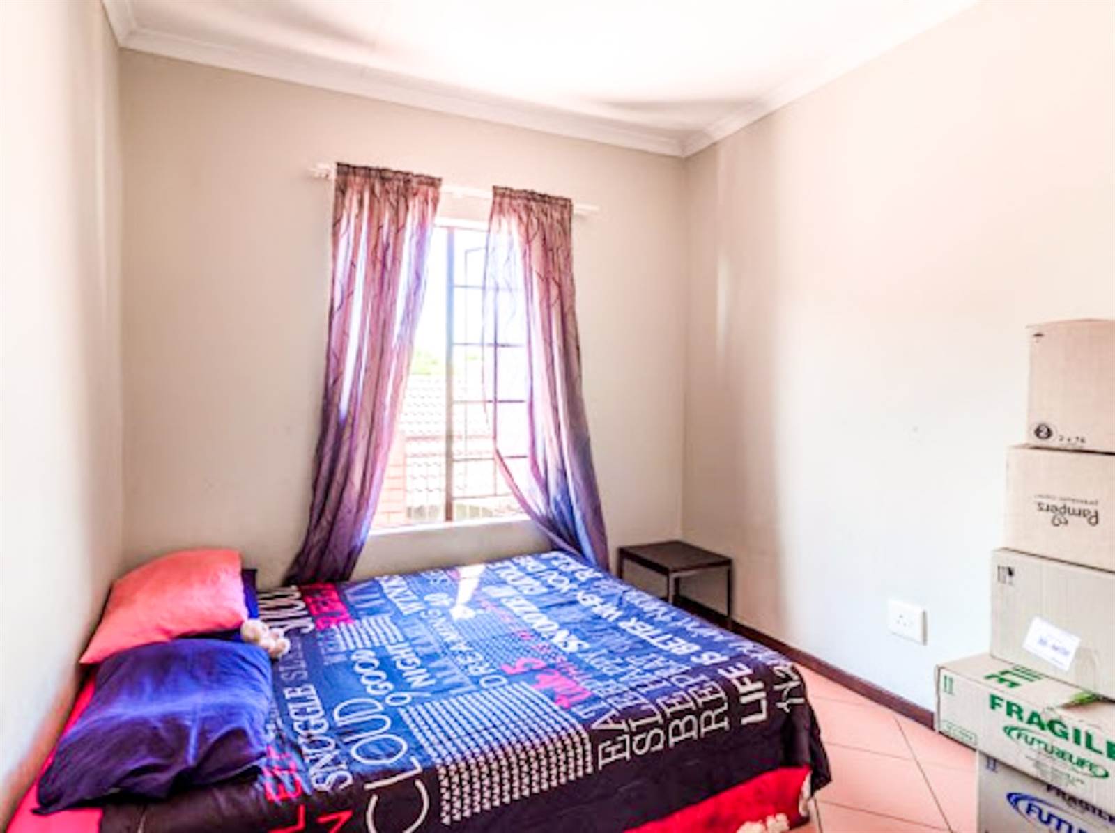 2 Bed Apartment in Mooikloof Ridge photo number 9